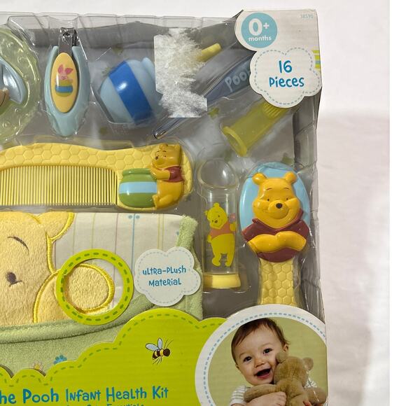 New in Box Summer Infant Disney Winnie the Pooh Y2k Health Care Baby Kit Pouch - Picture 3 of 8
